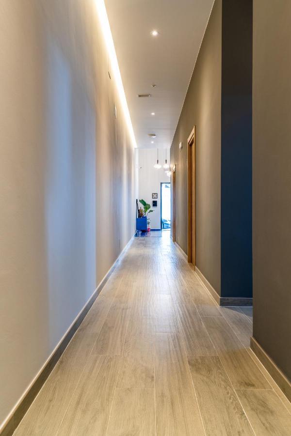 Four Rooms Hostel Lugo Ngoại thất bức ảnh