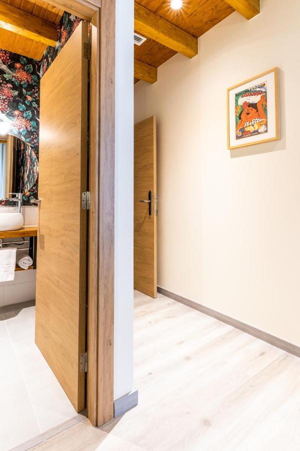 Four Rooms Hostel Lugo Ngoại thất bức ảnh