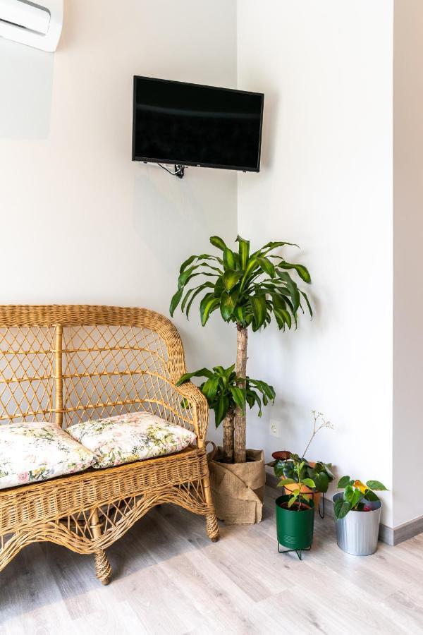 Four Rooms Hostel Lugo Ngoại thất bức ảnh
