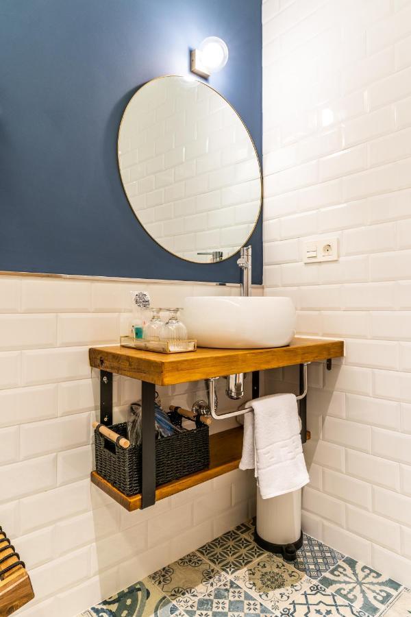 Four Rooms Hostel Lugo Ngoại thất bức ảnh