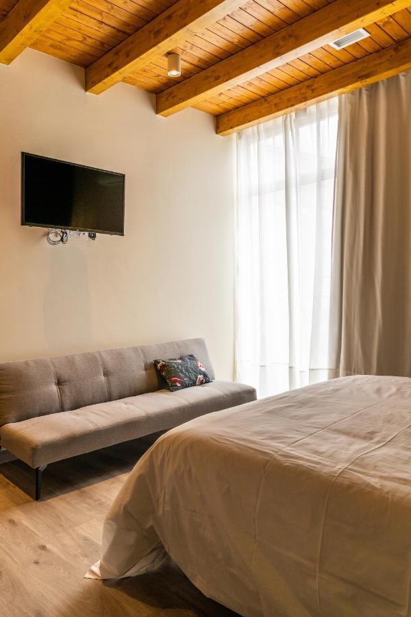 Four Rooms Hostel Lugo Ngoại thất bức ảnh