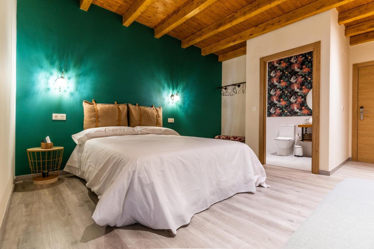 Four Rooms Hostel Lugo Ngoại thất bức ảnh
